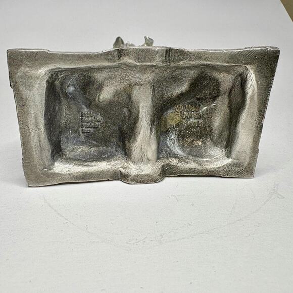 Book Wizard w/ Crystal Ball ,Spell Book Ray Lamb Perth Fine Pewter signed 1986 - Picture 5 of 11